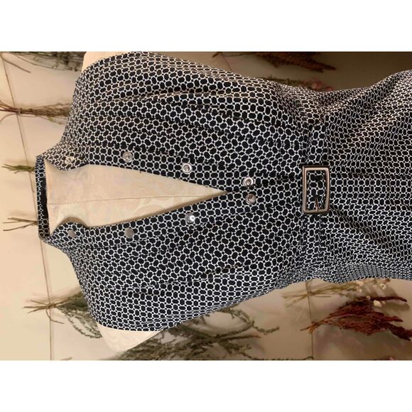 Express Black Patterned Sleeveless Belted Buttoned Front Blouse Womens Small - Picture 2 of 5